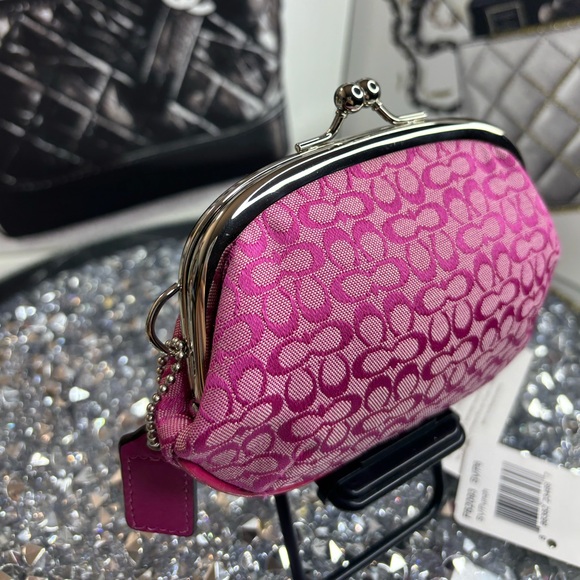 Coach vintage LE y2k Mini Signature kisslock Frame fuchsia pink Coin Purse NWT - Picture 14 of 15